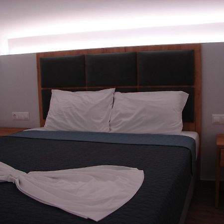 Aparthotel Four Reasons Paralía Esterno foto