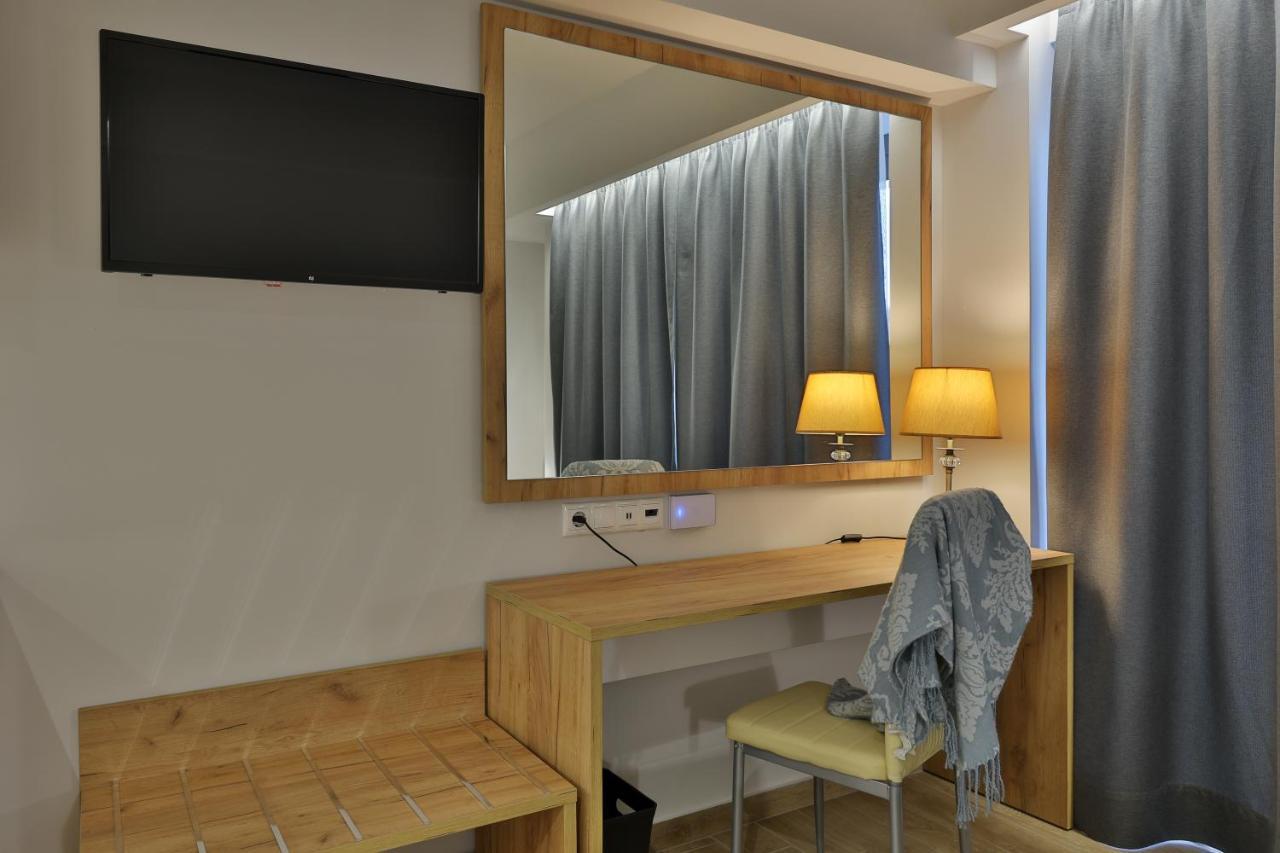 Aparthotel Four Reasons Paralía Esterno foto
